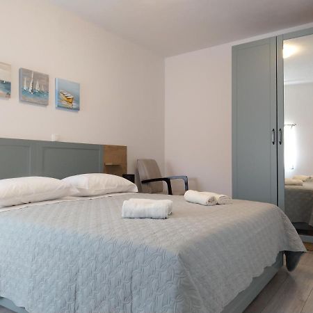 Apartman Catarina Vrsar Buitenkant foto