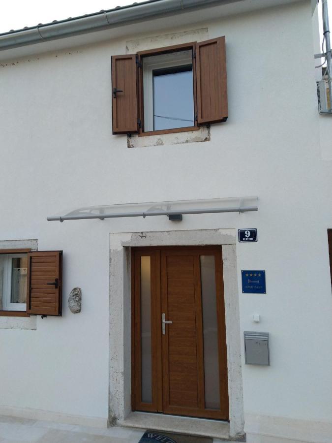 Apartman Catarina Vrsar Buitenkant foto