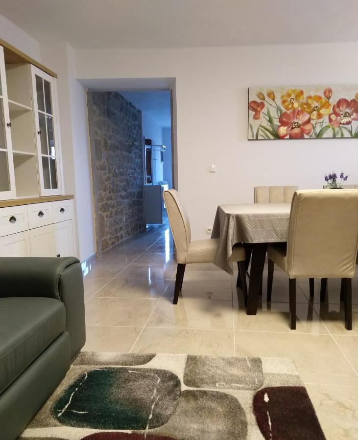 Apartman Catarina Vrsar Buitenkant foto
